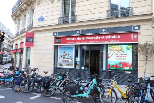Facade la maison de la région Nouvelle Aquitaine à Paris